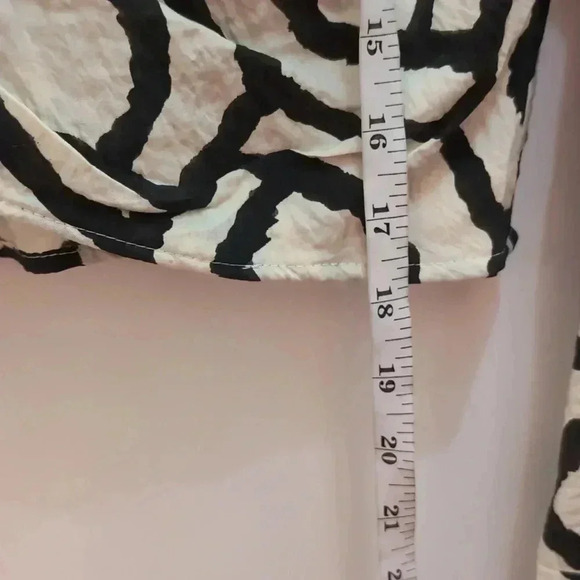 H&M Womens Patterned Blouse with Collar - Picture 7 of 8